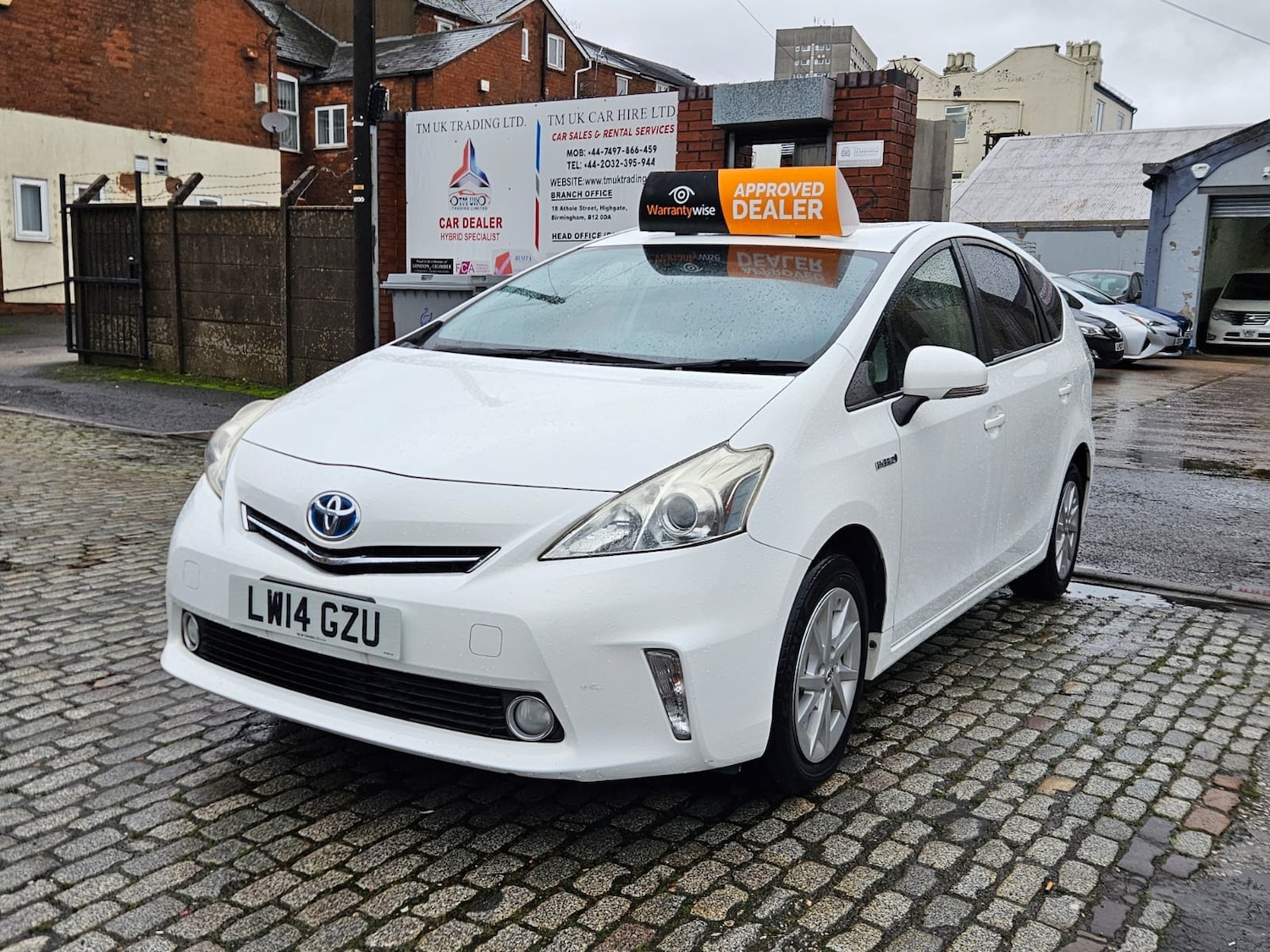 Used Toyota Prius+ 2014 for sale - 76906276: Photo 2