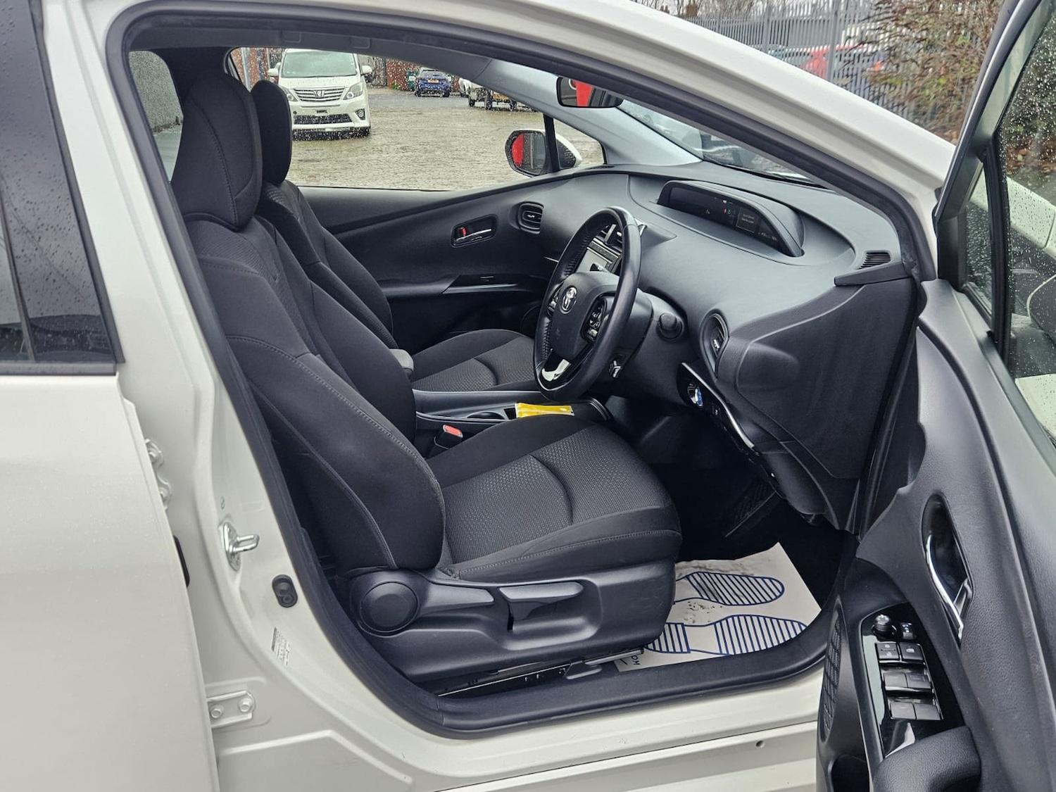 Used Toyota Prius 2019 for sale - 77179886: Photo 8