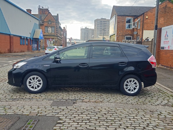 Used Toyota Prius+ 2015 for sale - 74480819: Photo 6