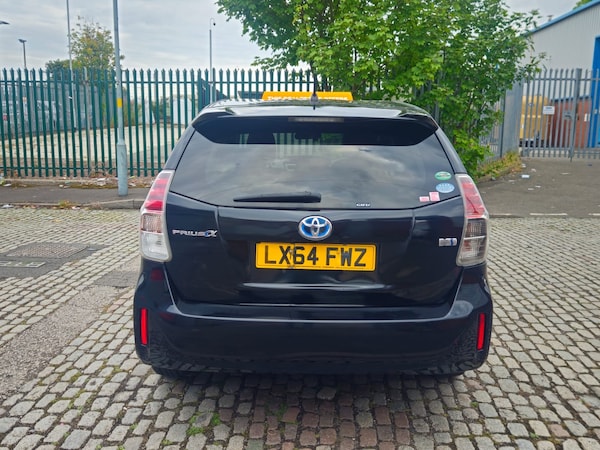 Used Toyota Prius+ 2015 for sale - 74480819: Photo 8