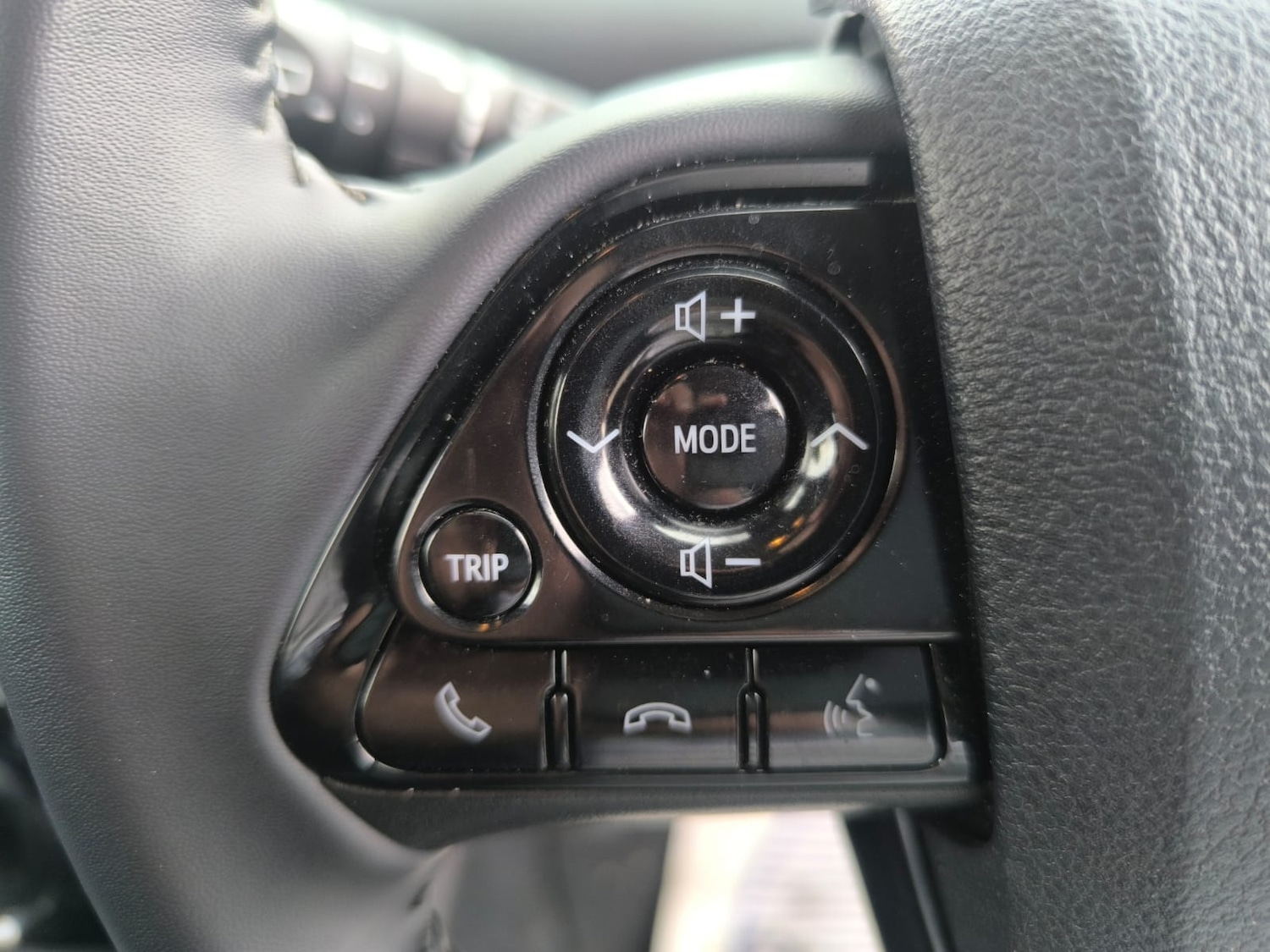 Used Toyota Prius 2020 for sale - 76651126: Photo 16