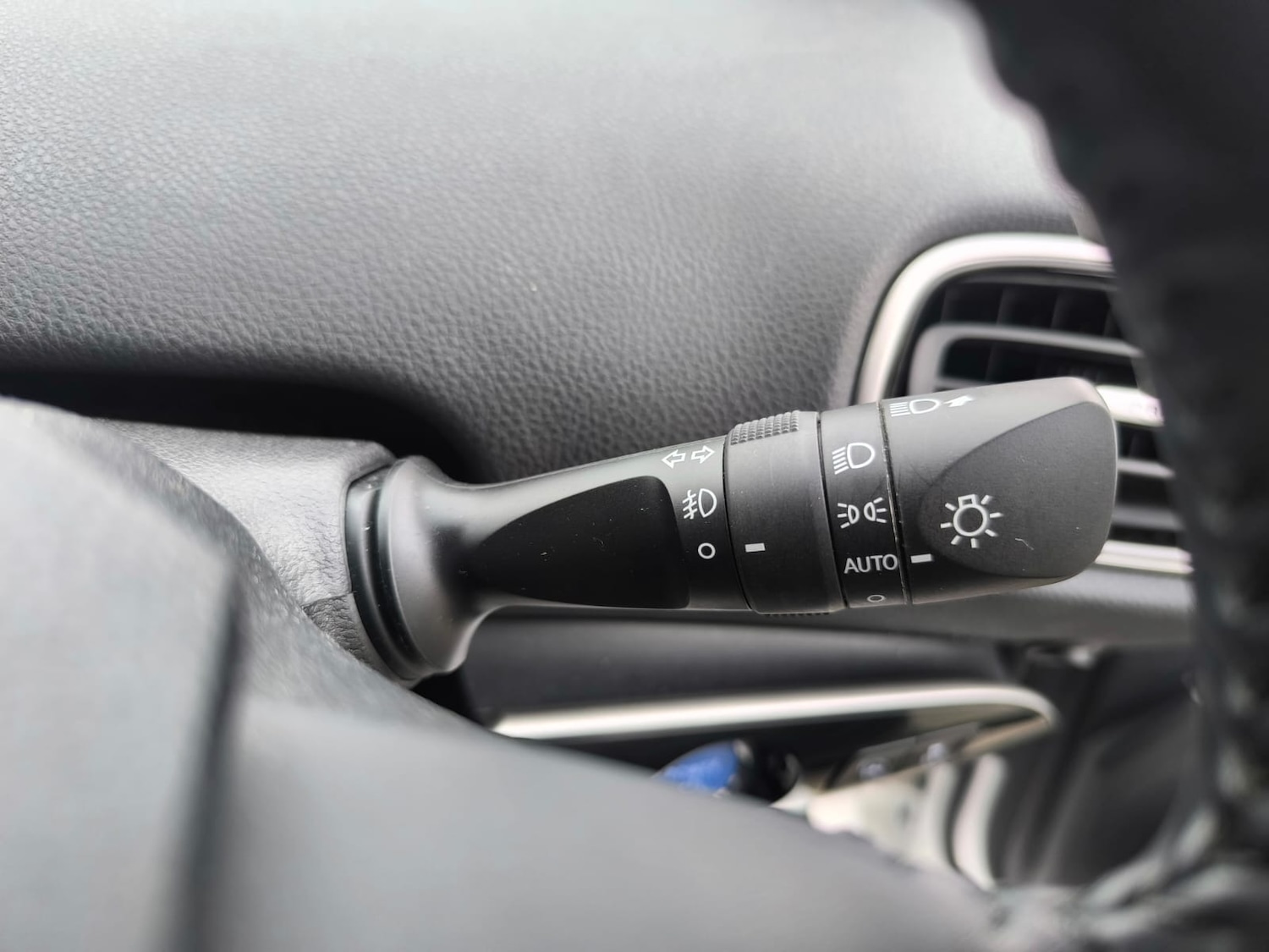 Used Toyota Prius 2020 for sale - 76651126: Photo 22