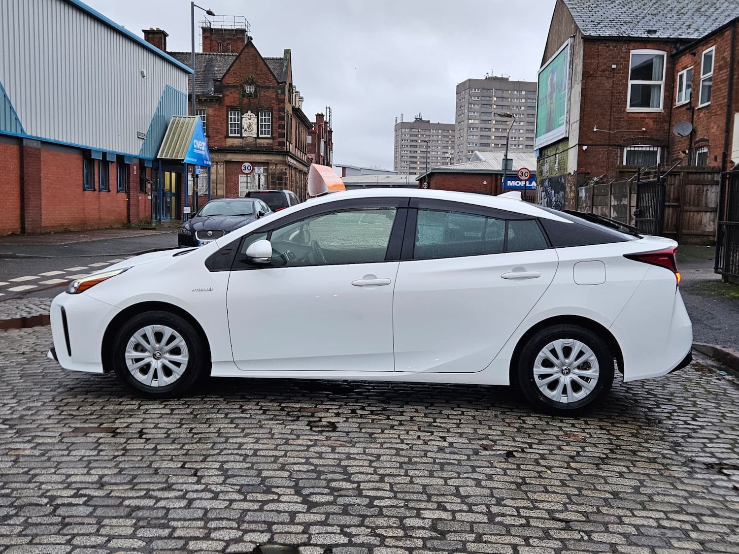 Used Toyota Prius 2019 for sale - 77579727: Photo 4