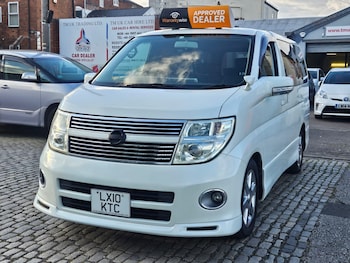 Used Nissan Elgrand 2010 for sale - 75393023: Photo