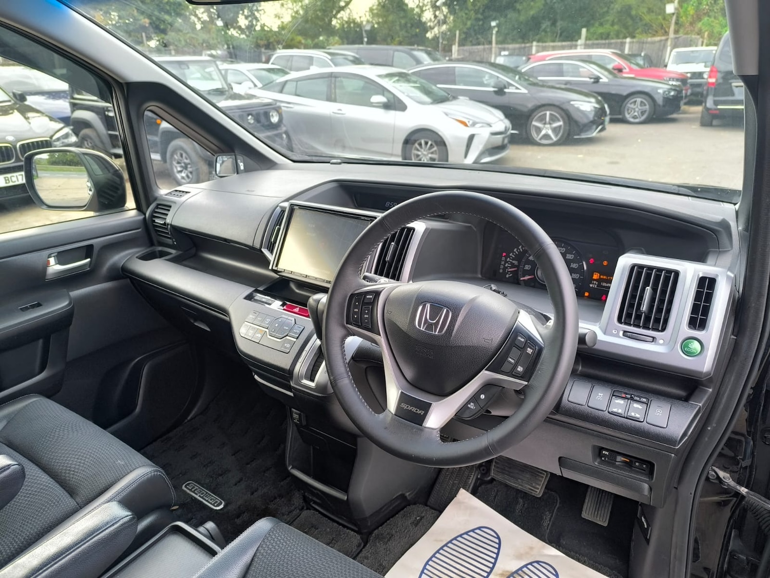 Used Honda Stepwagon 2013 for sale - 76037304: Photo 10
