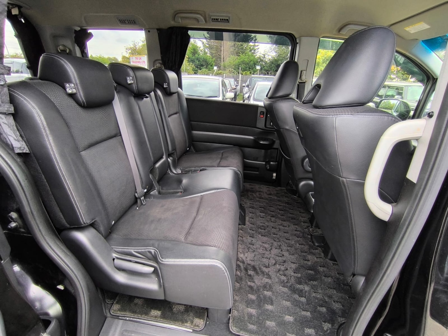 Used Honda Stepwagon 2013 for sale - 76037304: Photo 11