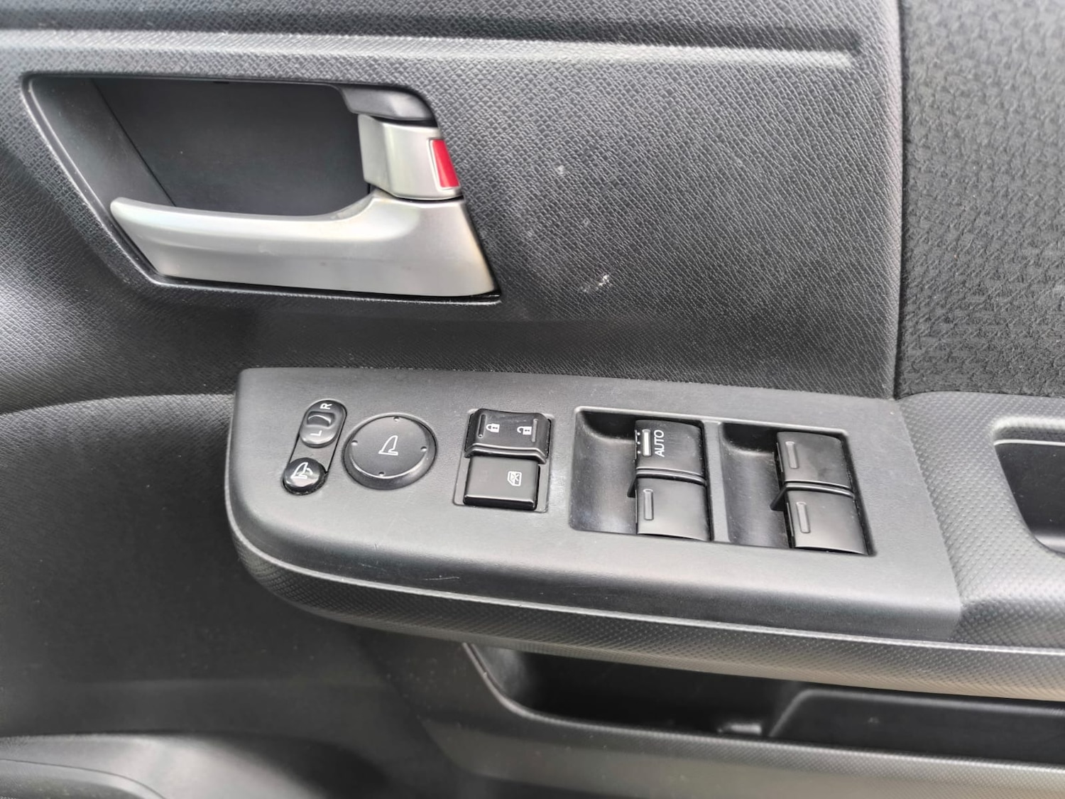 Used Honda Stepwagon 2013 for sale - 76037304: Photo 34