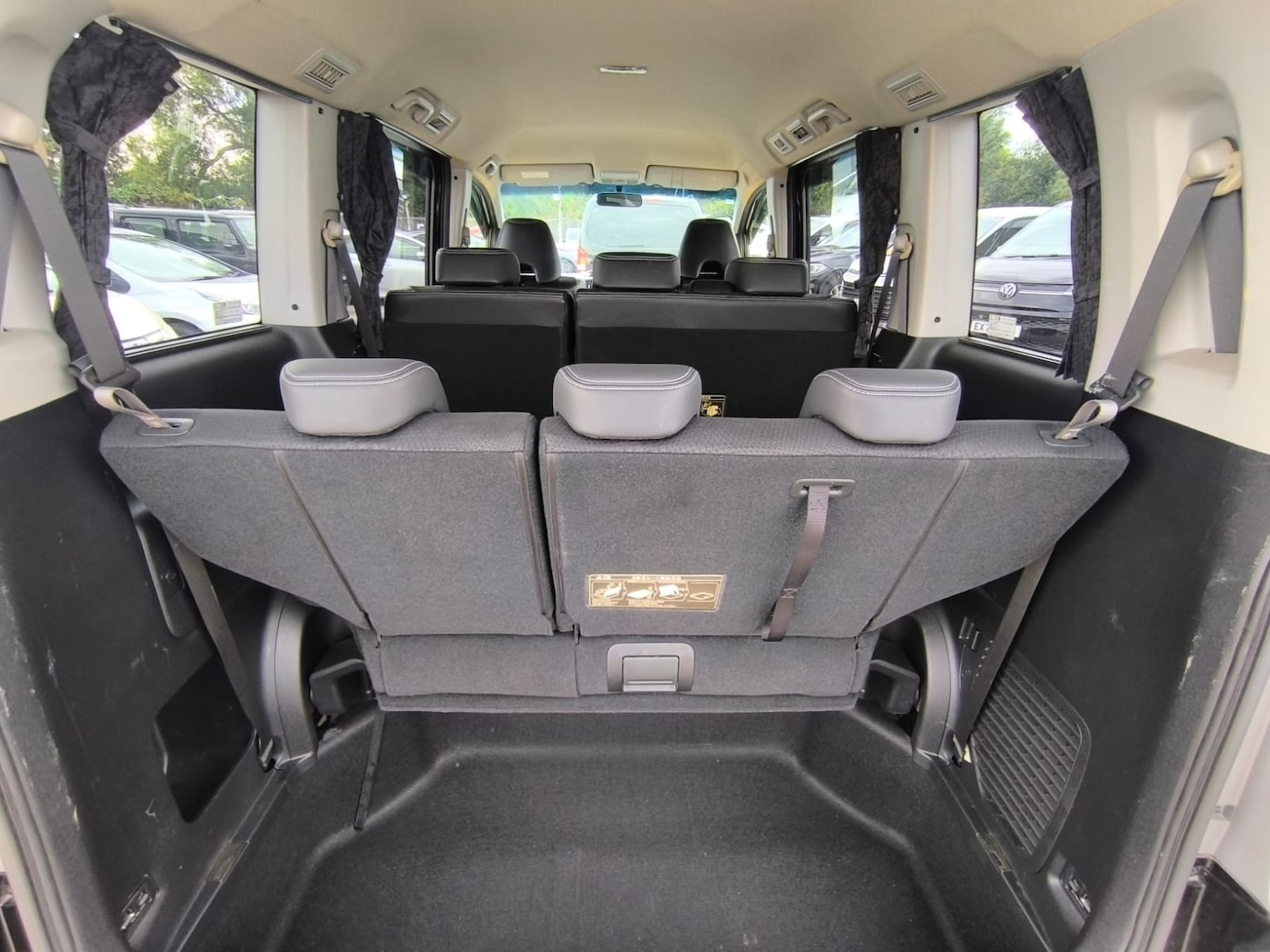 Used Honda Stepwagon 2013 for sale - 76037304: Photo 35
