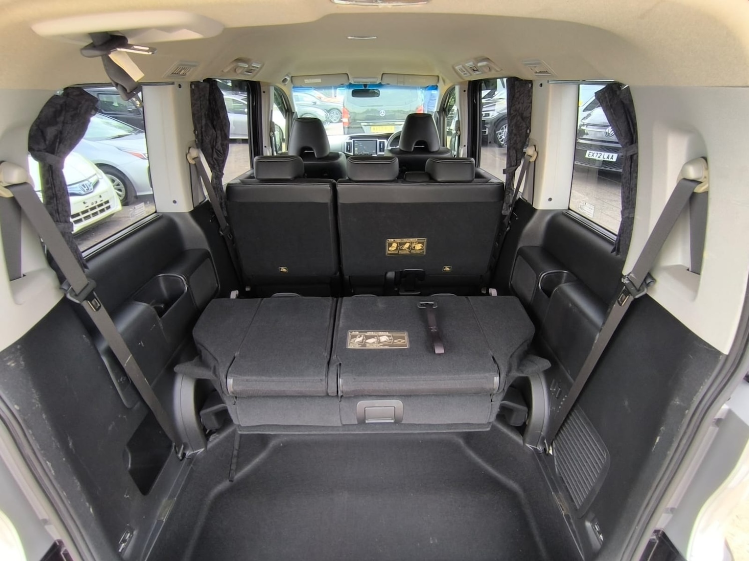 Used Honda Stepwagon 2013 for sale - 76037304: Photo 37