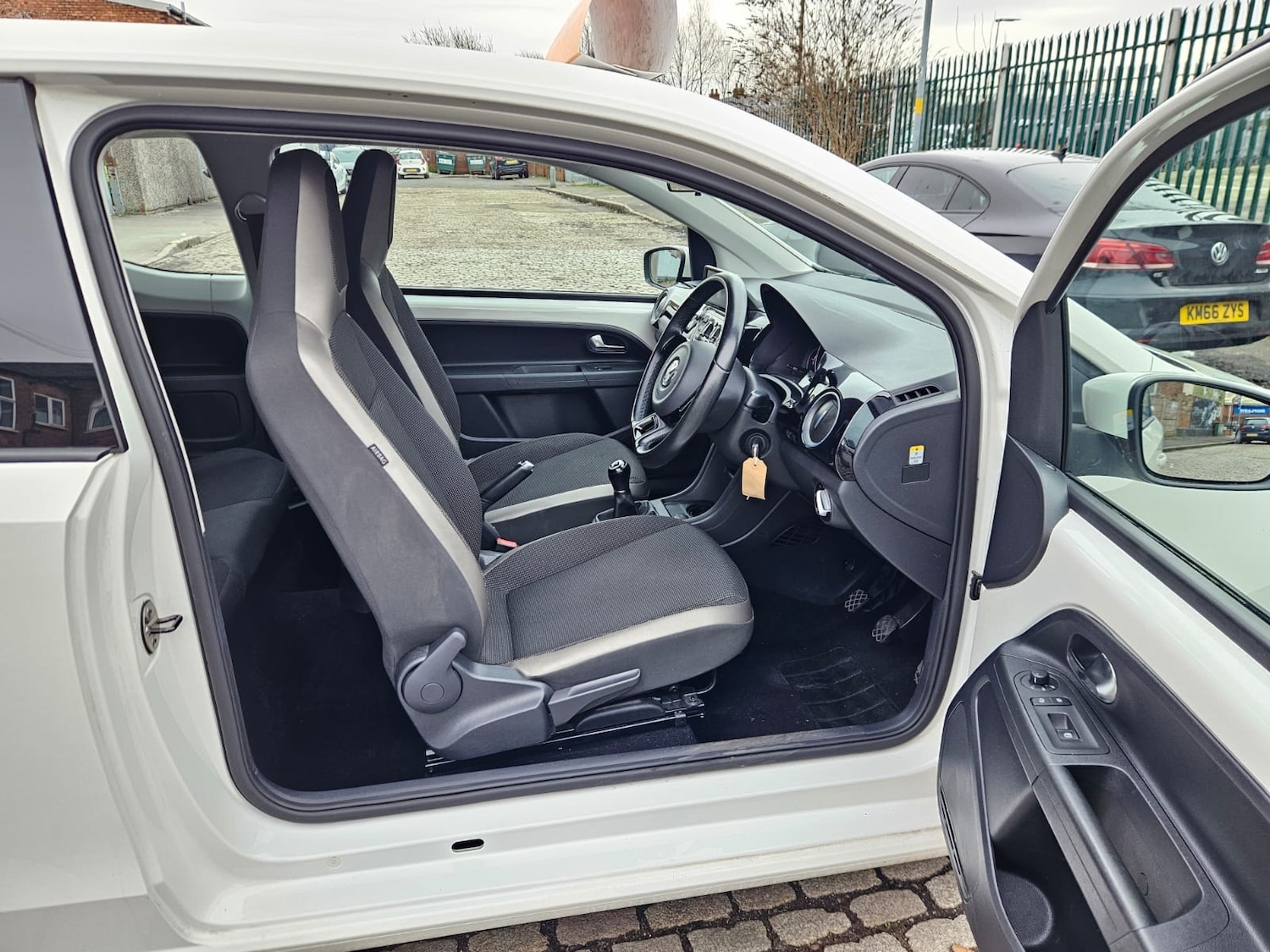 Used Volkswagen up! 2012 for sale - 77639245: Photo 10