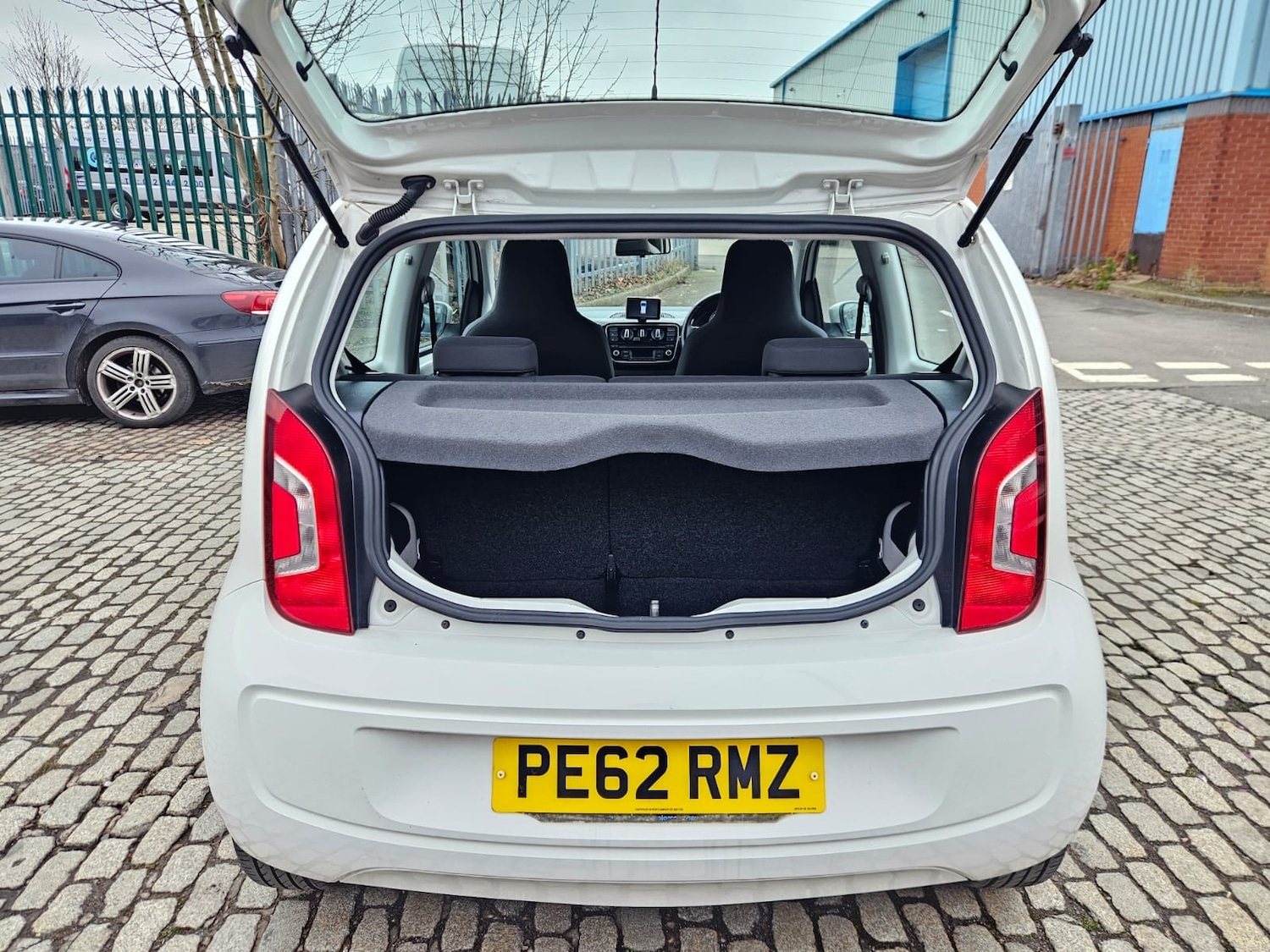 Used Volkswagen up! 2012 for sale - 77639245: Photo 22