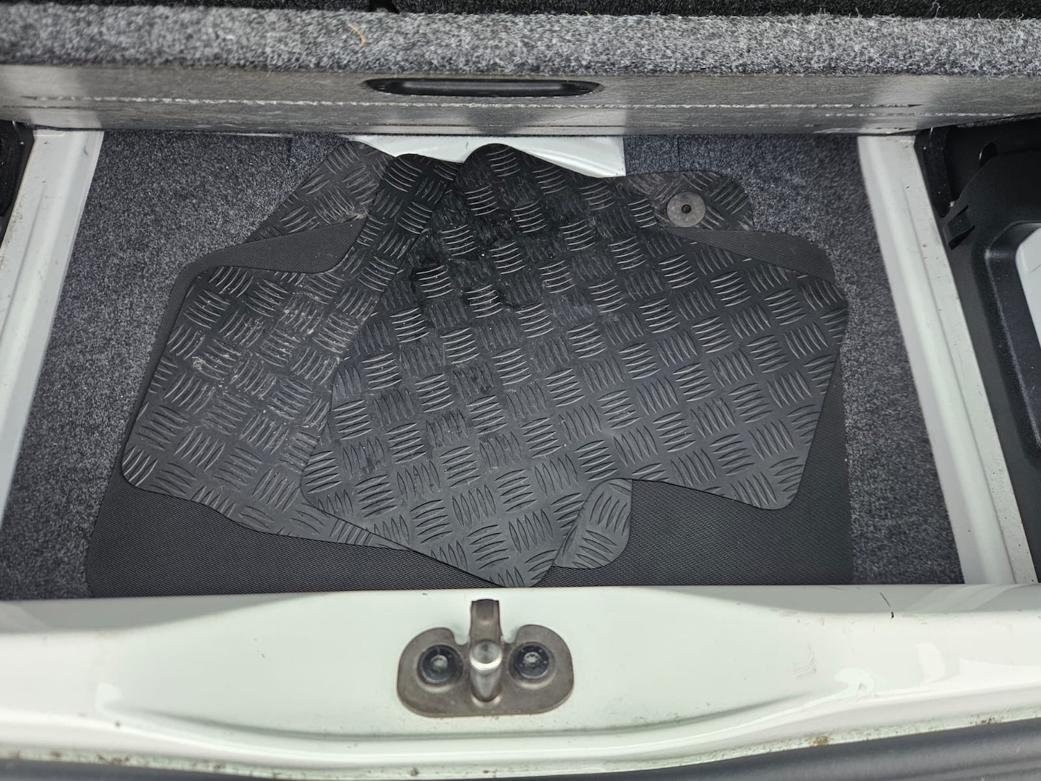 Used Volkswagen up! 2012 for sale - 77639245: Photo 23