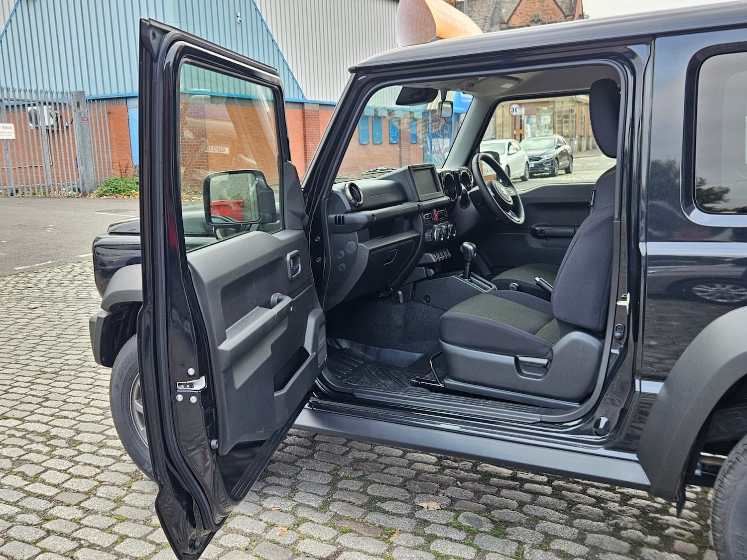 Used Suzuki Jimny 2024 for sale - 76264520: Photo 10