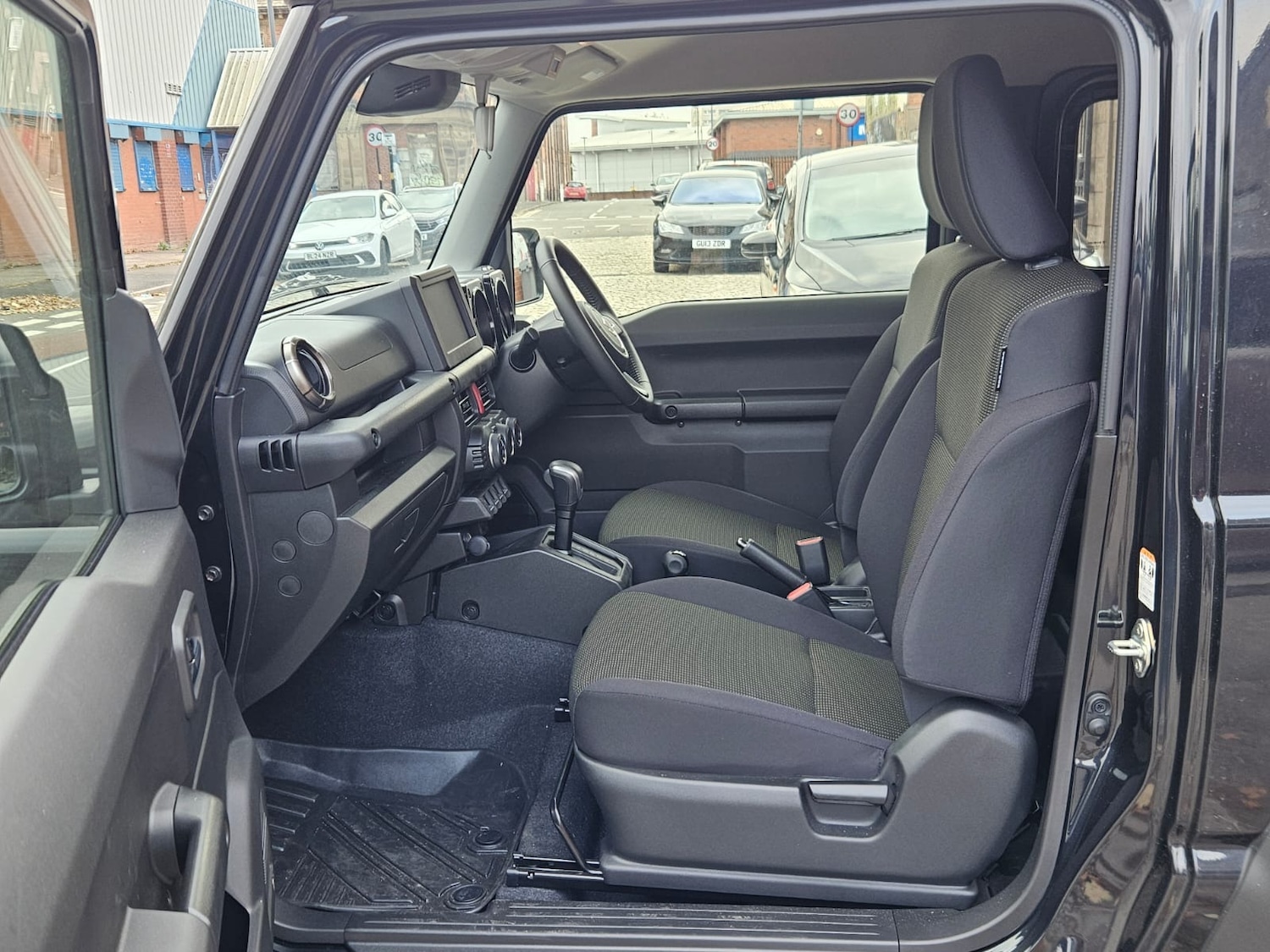 Used Suzuki Jimny 2024 for sale - 76264520: Photo 11