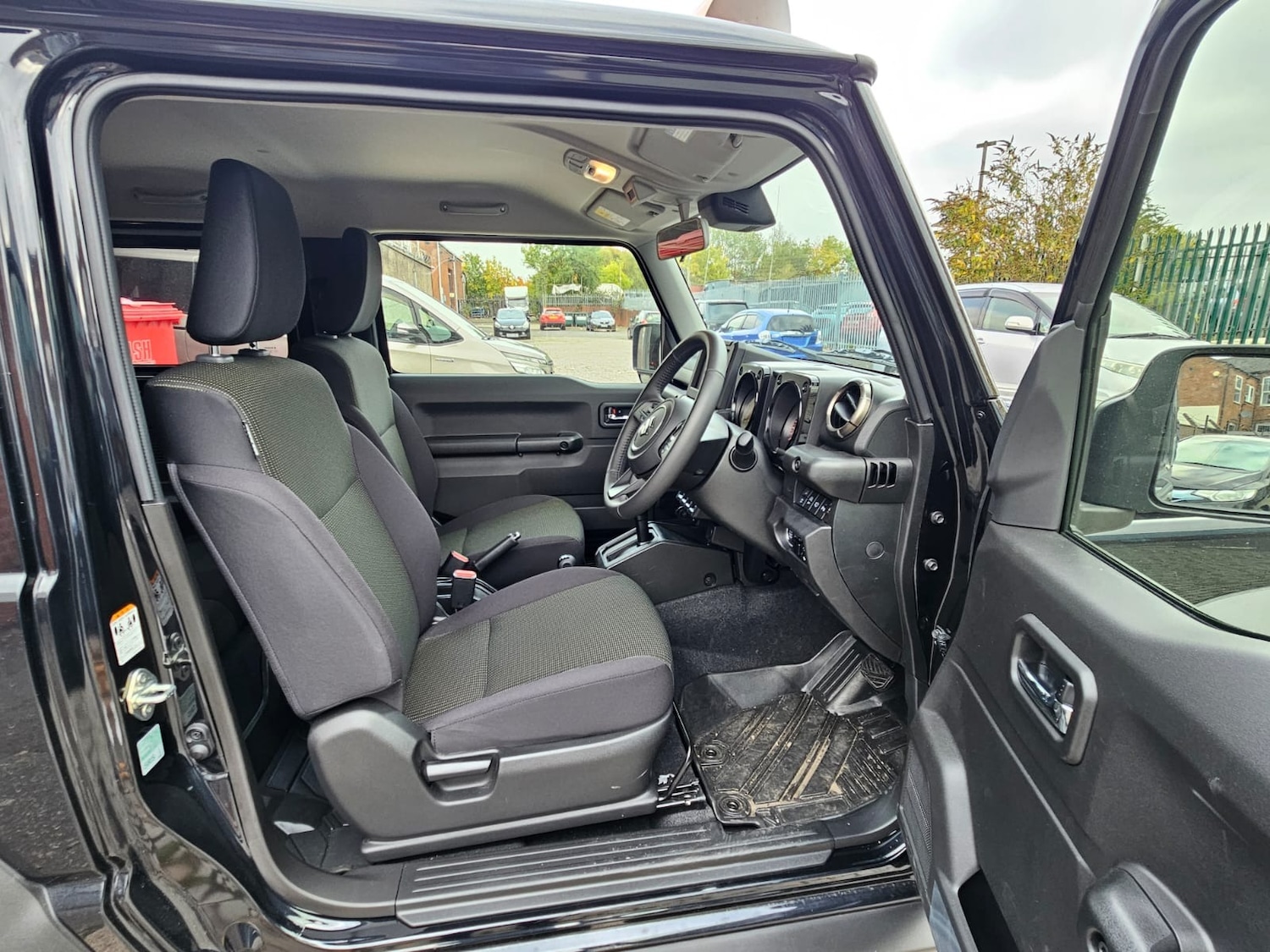 Used Suzuki Jimny 2024 for sale - 76264520: Photo 9