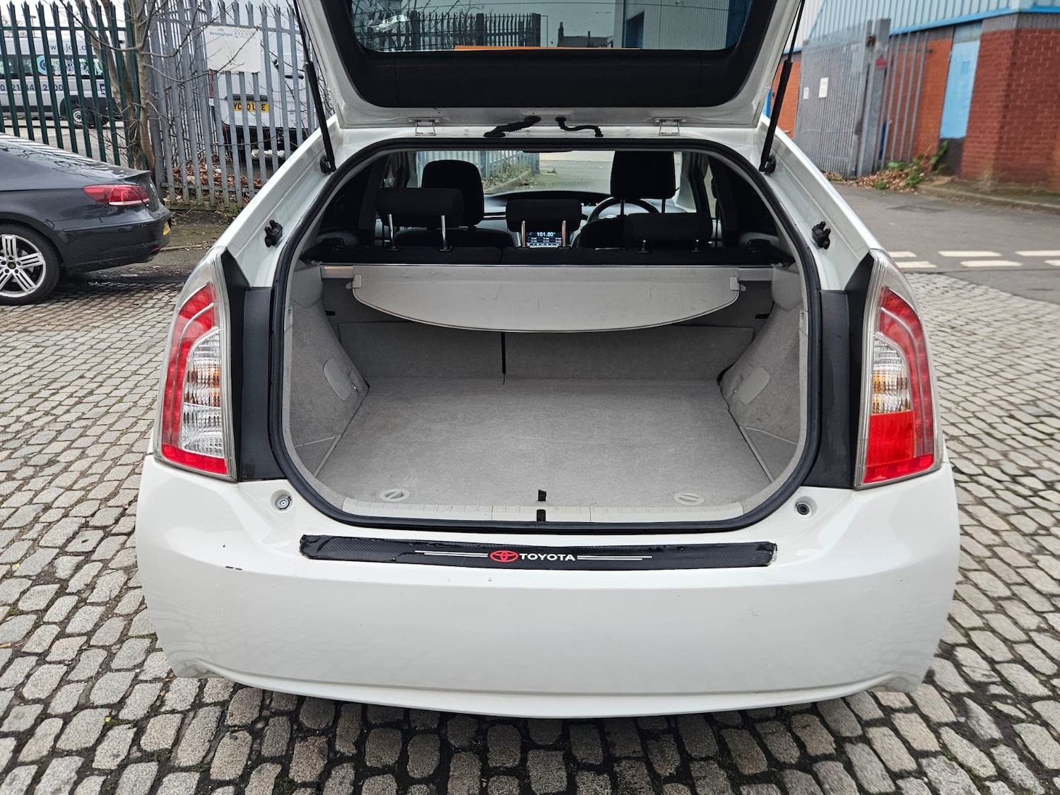 Used Toyota Prius 2015 for sale - 77789216: Photo 23