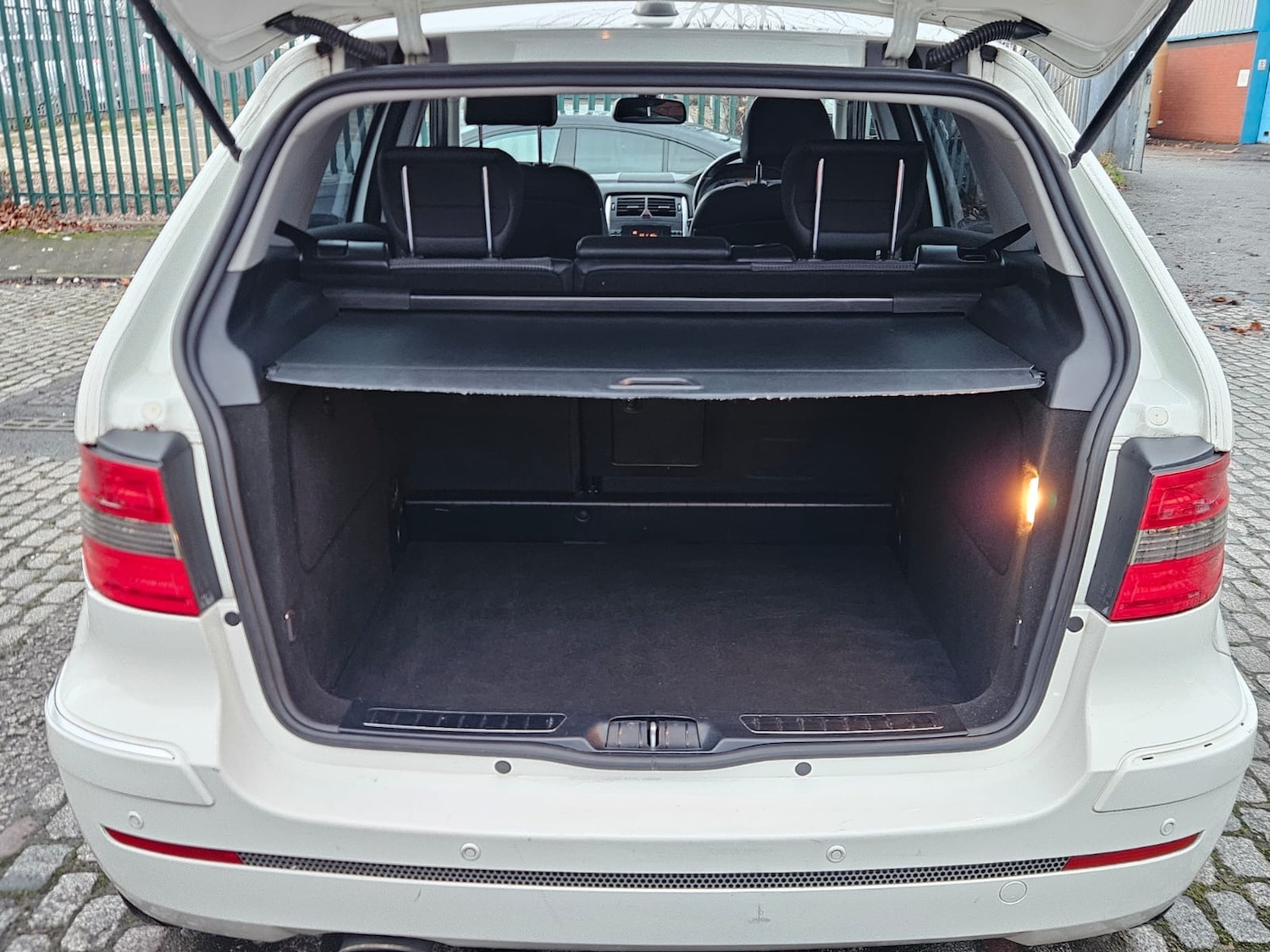 Used Mercedes-Benz B Class 2008 for sale - 76263572: Photo 23