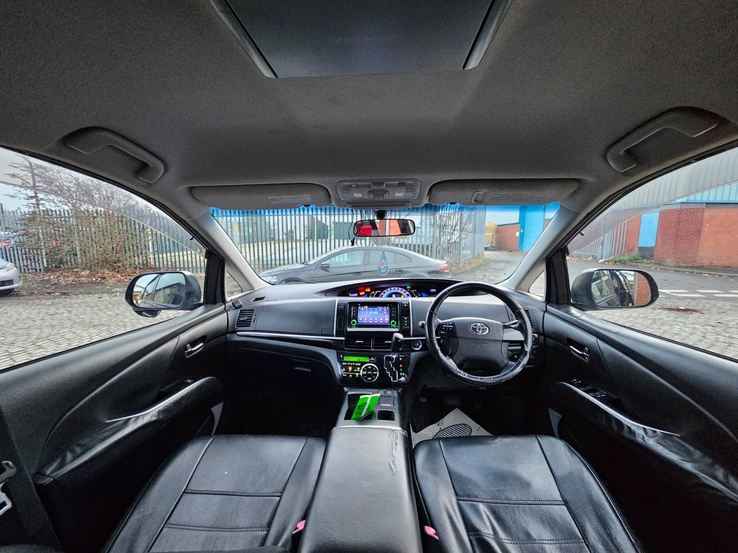 Used Toyota Estima 2014 for sale - 73605715: Photo 22