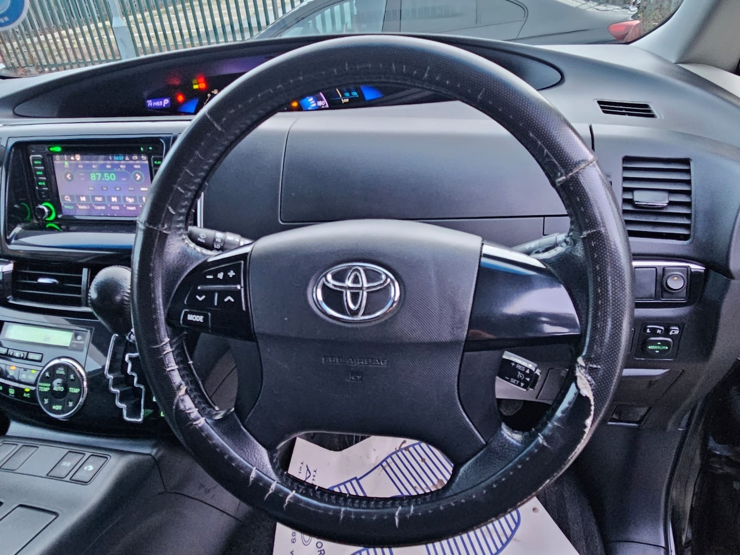 Used Toyota Estima 2014 for sale - 73605715: Photo 23