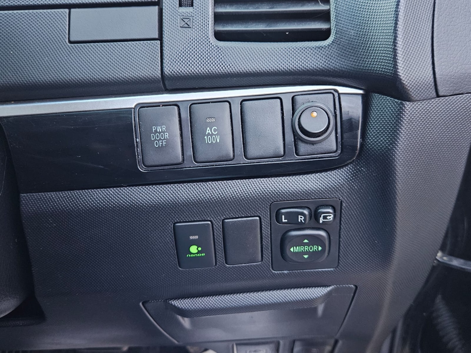 Used Toyota Estima 2014 for sale - 73605715: Photo 27