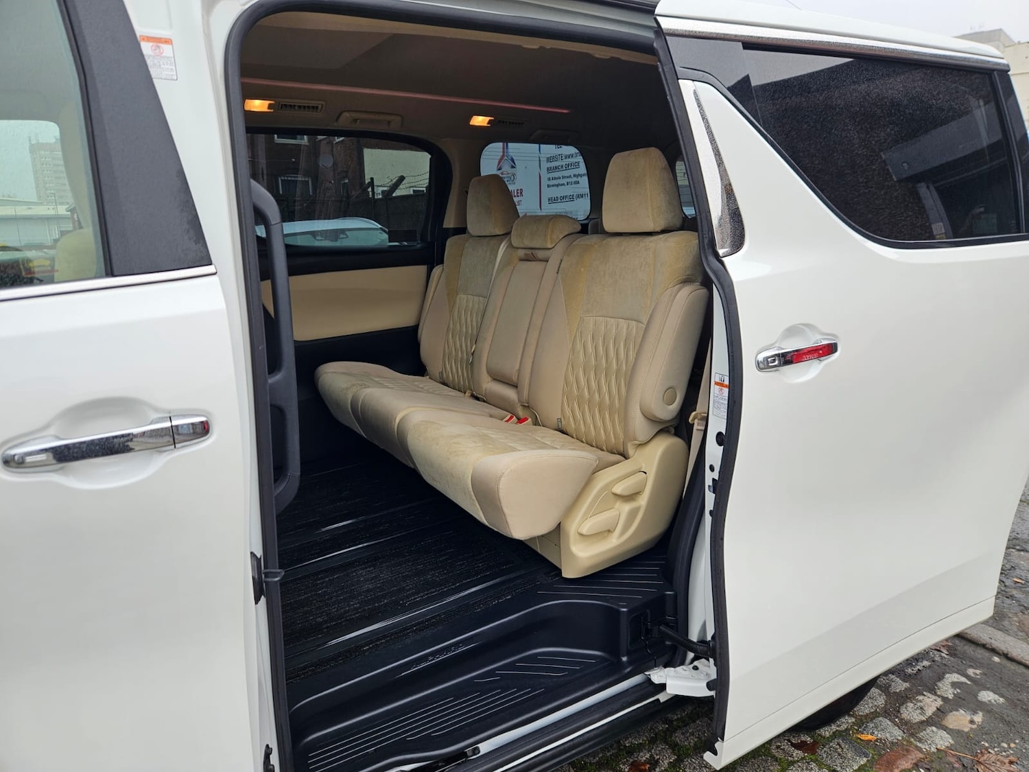 Used Toyota Alphard 2020 for sale - 76650276: Photo 16