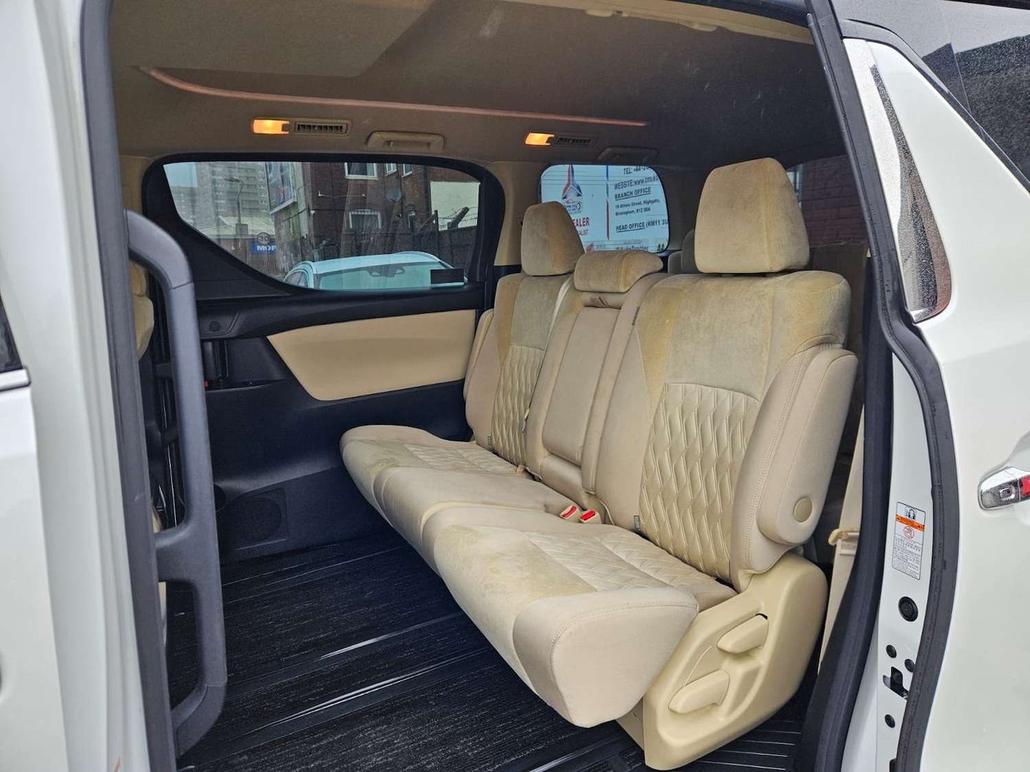 Used Toyota Alphard 2020 for sale - 76650276: Photo 17