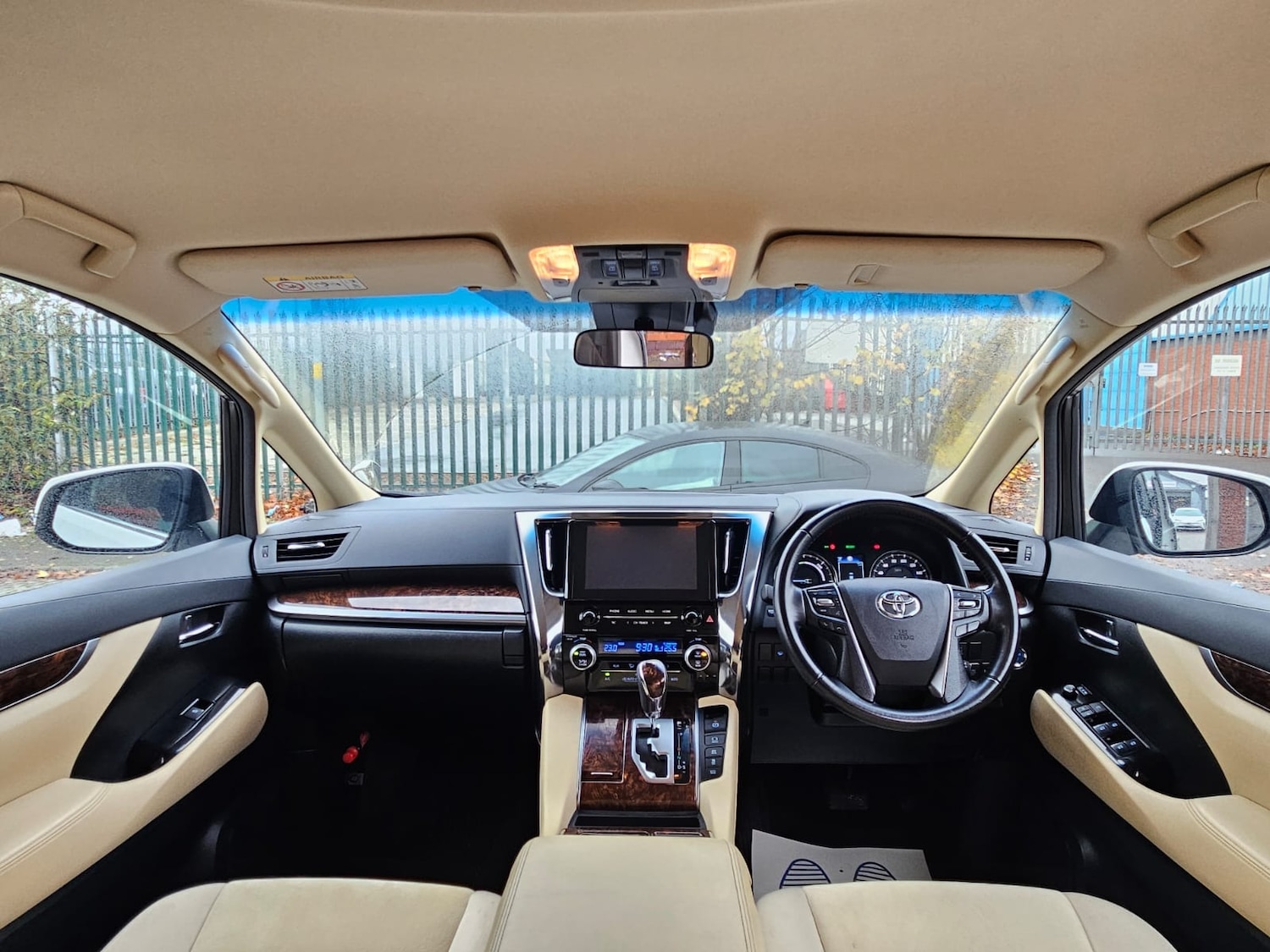 Used Toyota Alphard 2020 for sale - 76650276: Photo 21