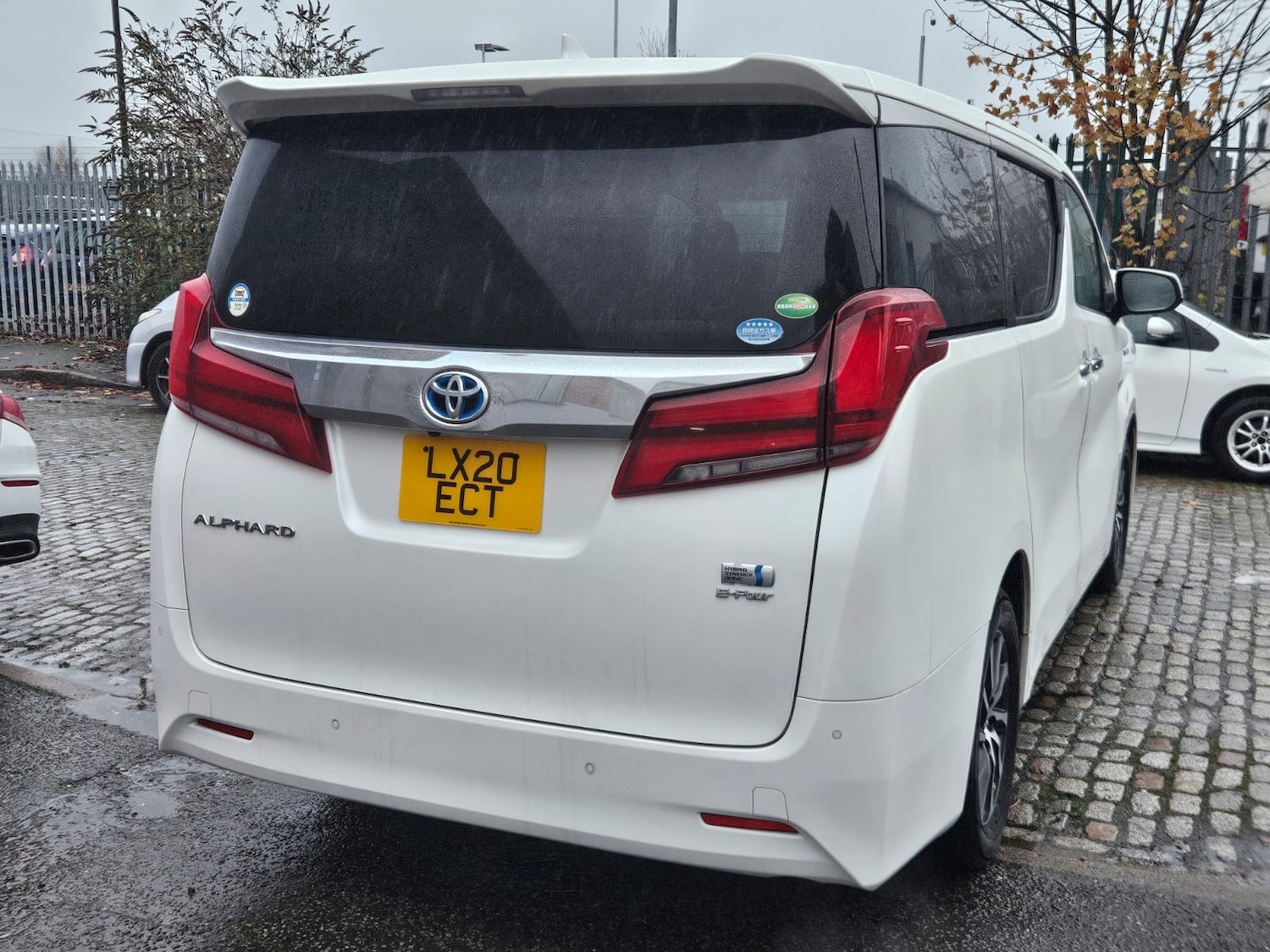 Used Toyota Alphard 2020 for sale - 76650276: Photo 3