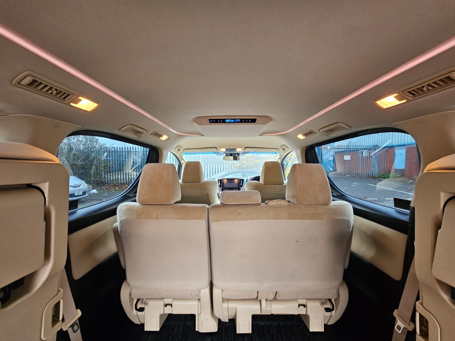 Used Toyota Alphard 2020 for sale - 76650276: Photo 32