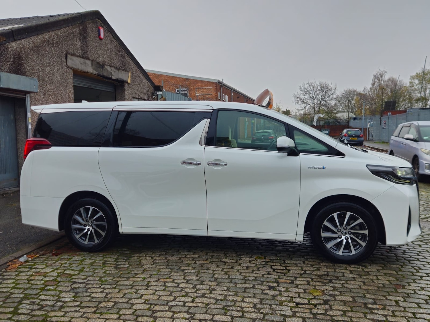 Used Toyota Alphard 2020 for sale - 76650276: Photo 5