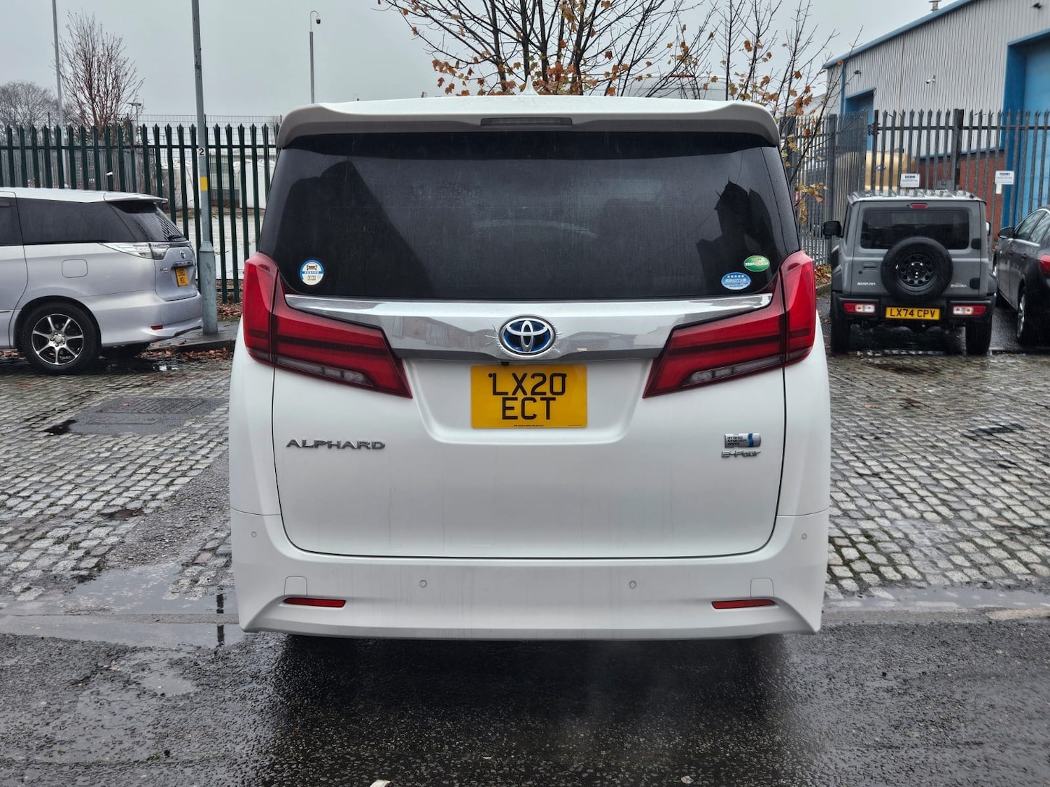Used Toyota Alphard 2020 for sale - 76650276: Photo 8