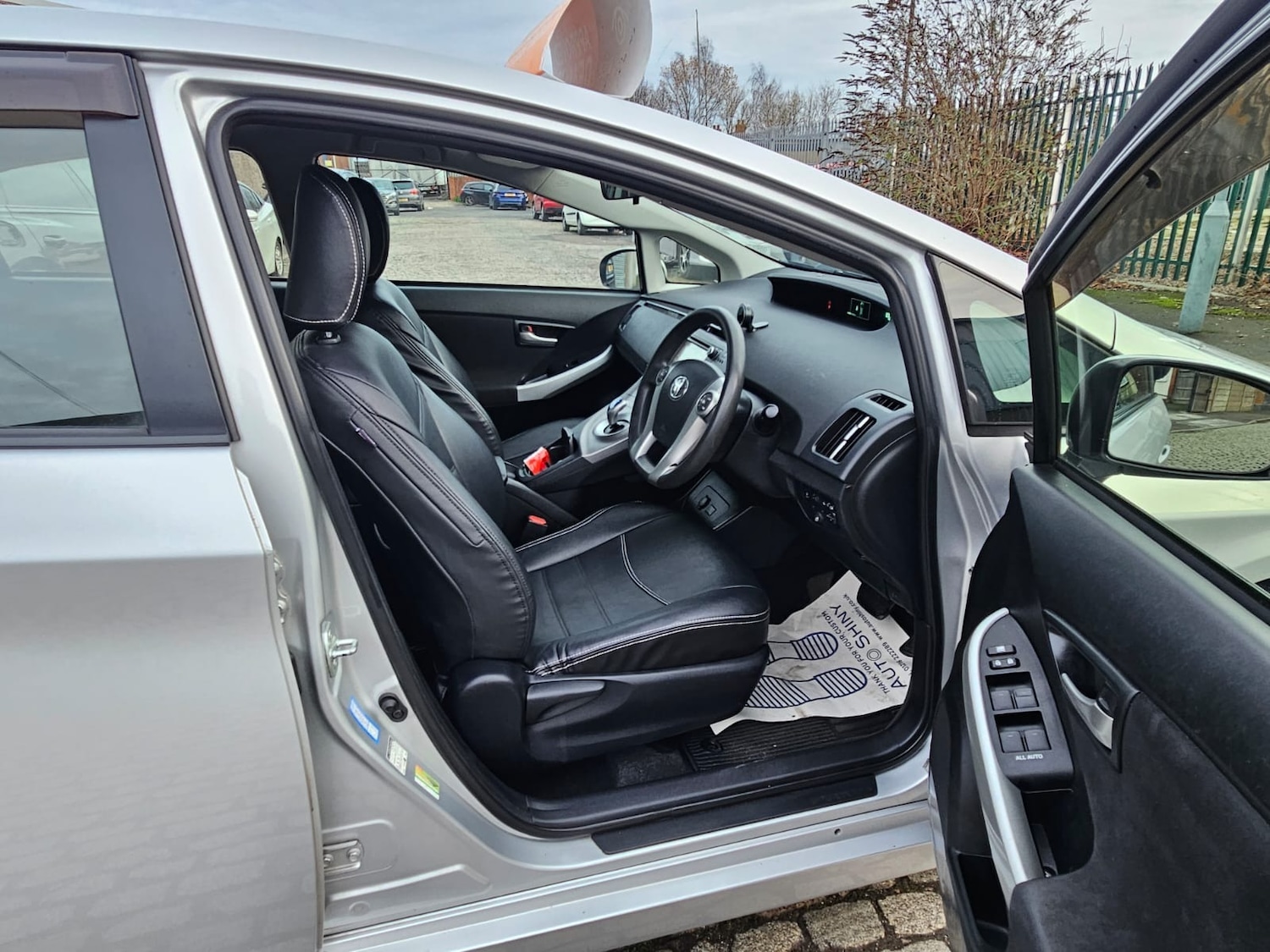 Used Toyota Prius 2015 for sale - 76879200: Photo 10