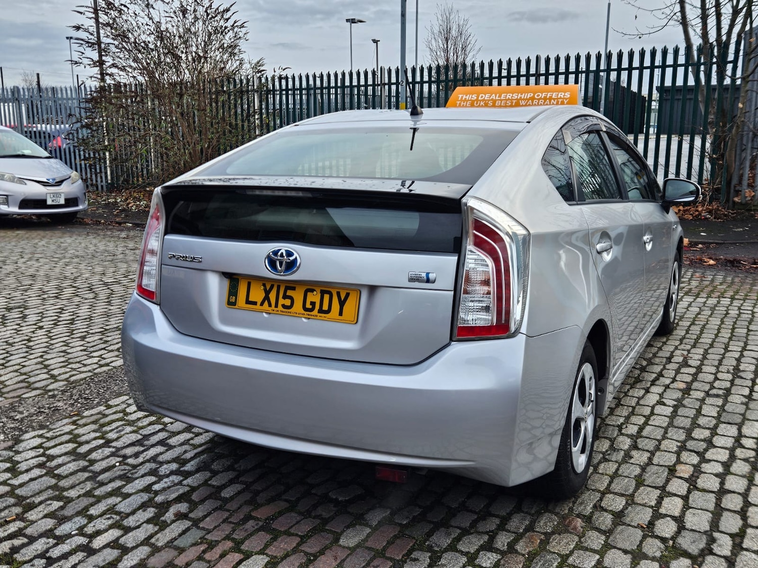 Used Toyota Prius 2015 for sale - 76879200: Photo 3