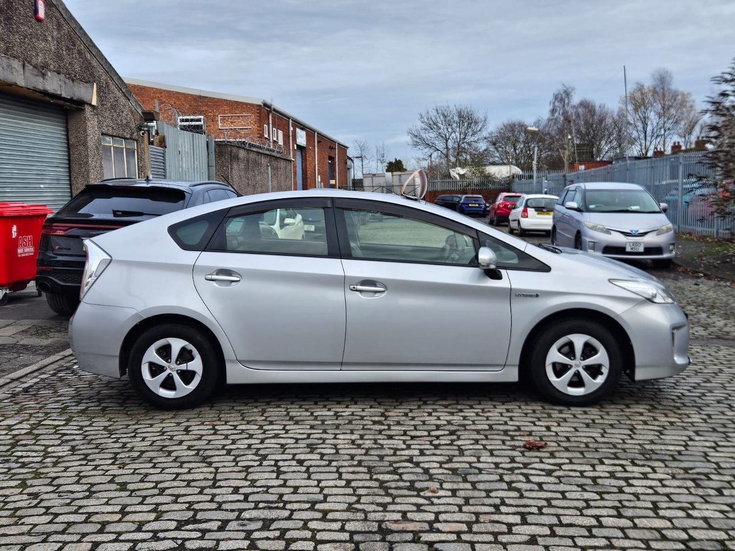 Used Toyota Prius 2015 for sale - 76879200: Photo 5