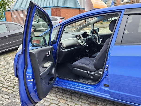 Used Honda Jazz 2012 for sale - 76274868: Photo 11