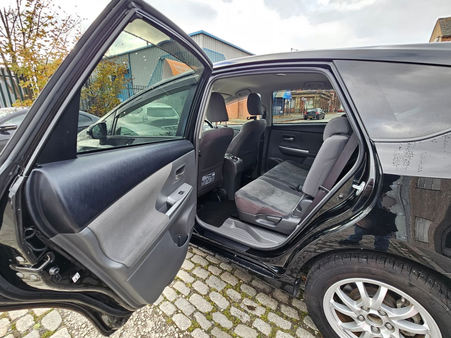 Used Toyota Prius+ 2013 for sale - 76531460: Photo 14