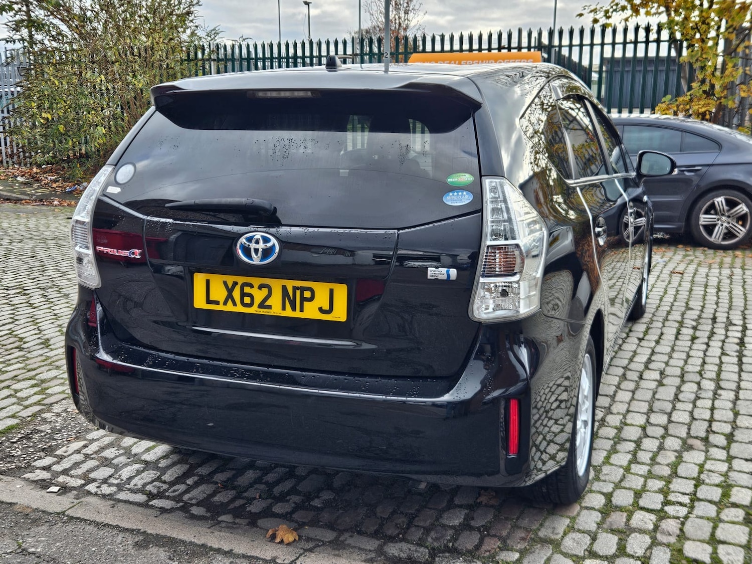 Used Toyota Prius+ 2013 for sale - 76531460: Photo 3