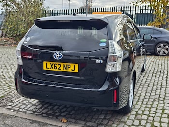 Used Toyota Prius+ 2013 for sale - 76531460: Photo