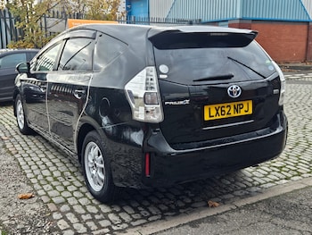 Used Toyota Prius+ 2013 for sale - 76531460: Photo
