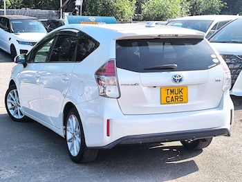 Used Toyota Prius+ 2017 for sale - 75105898: Photo