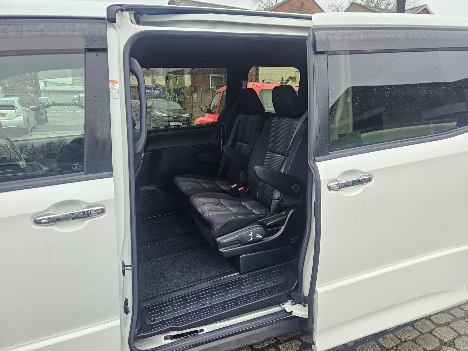 Used Toyota Voxy 2019 for sale - 77555462: Photo 15