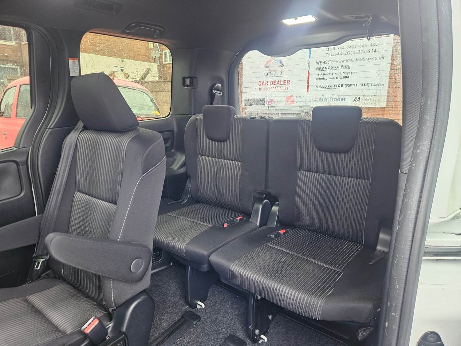 Used Toyota Voxy 2019 for sale - 77555462: Photo 18