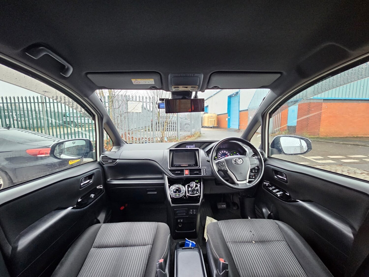 Used Toyota Voxy 2019 for sale - 77555462: Photo 19