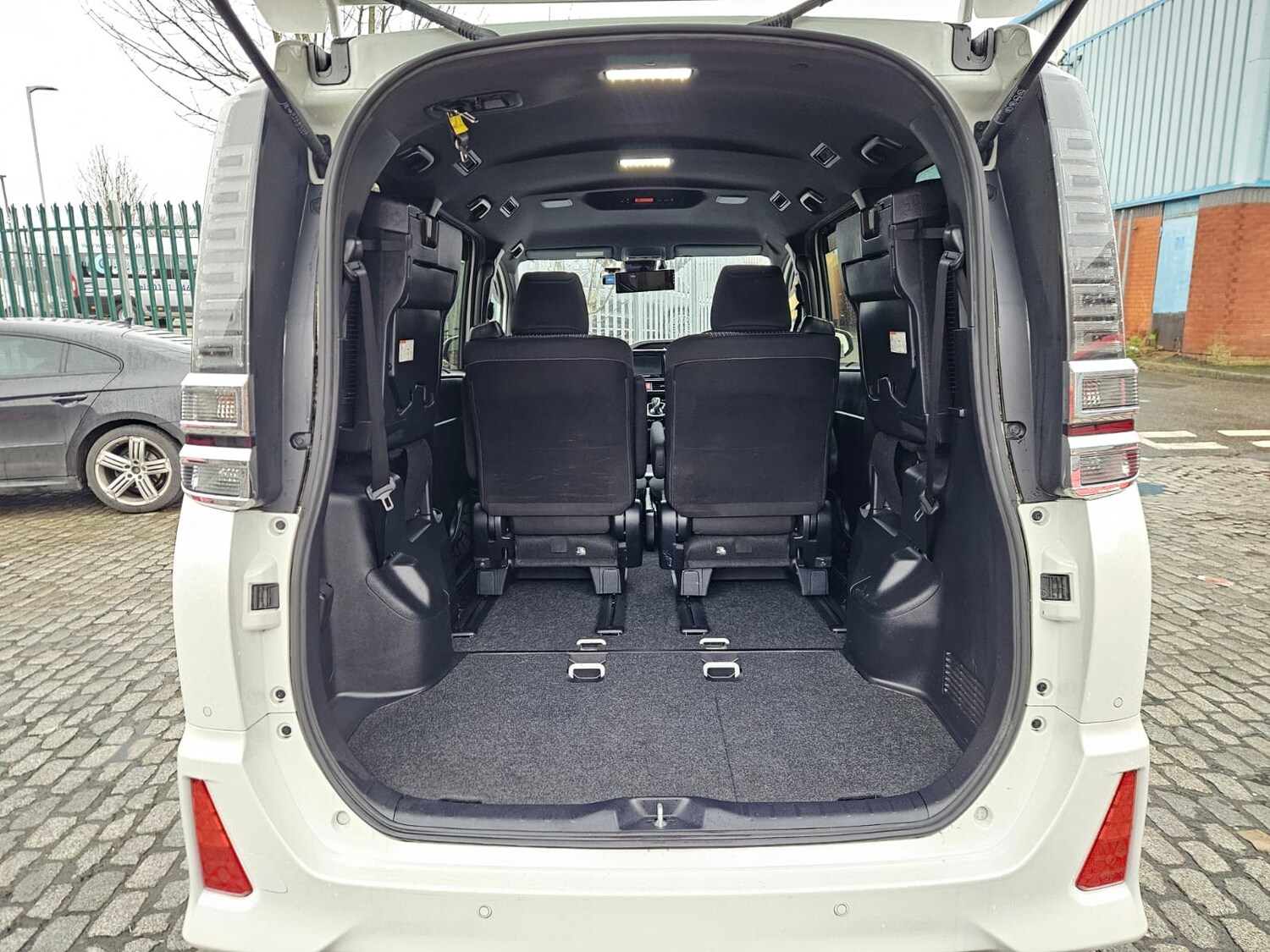 Used Toyota Voxy 2019 for sale - 77555462: Photo 27