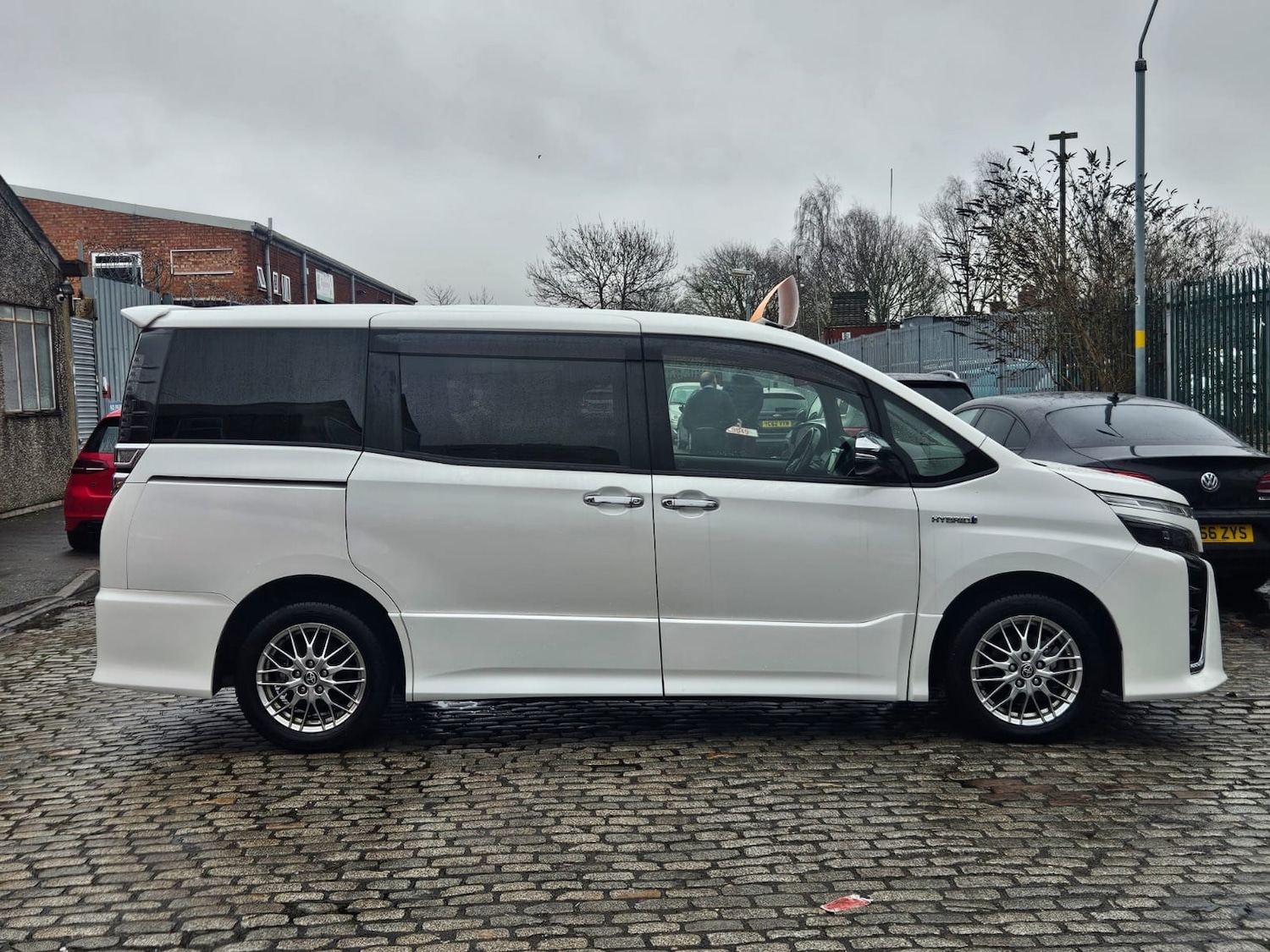 Used Toyota Voxy 2019 for sale - 77555462: Photo 5