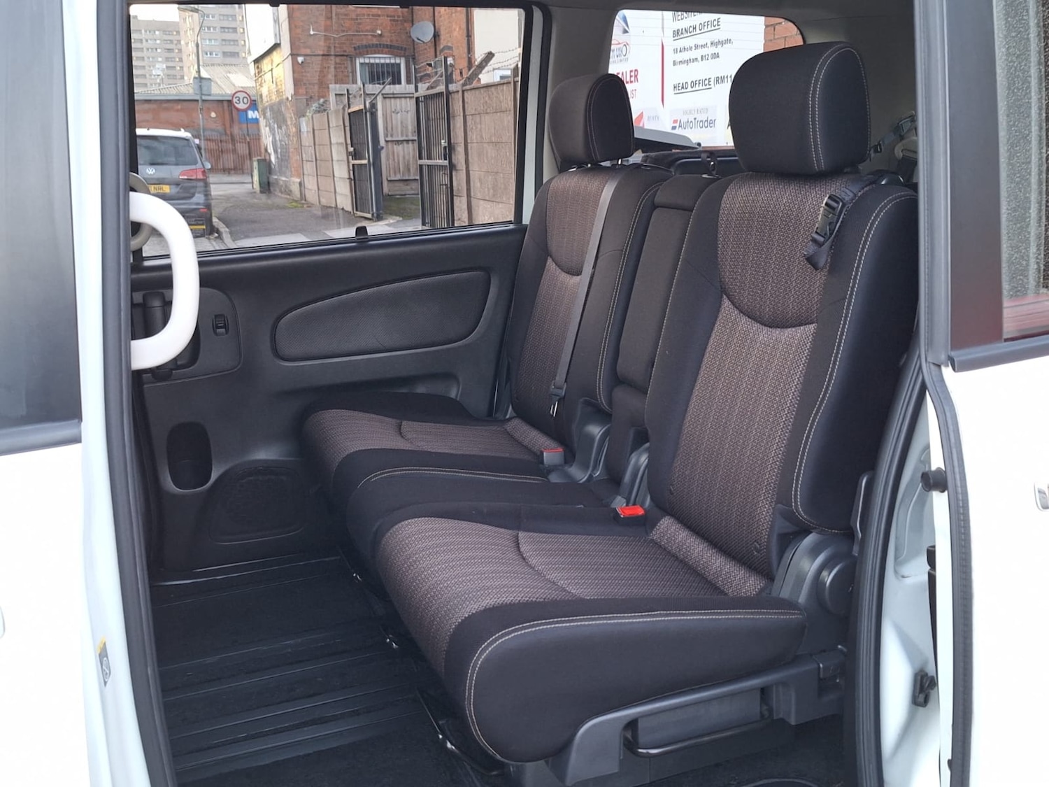 Used Nissan Serena 2014 for sale - 77094186: Photo 16