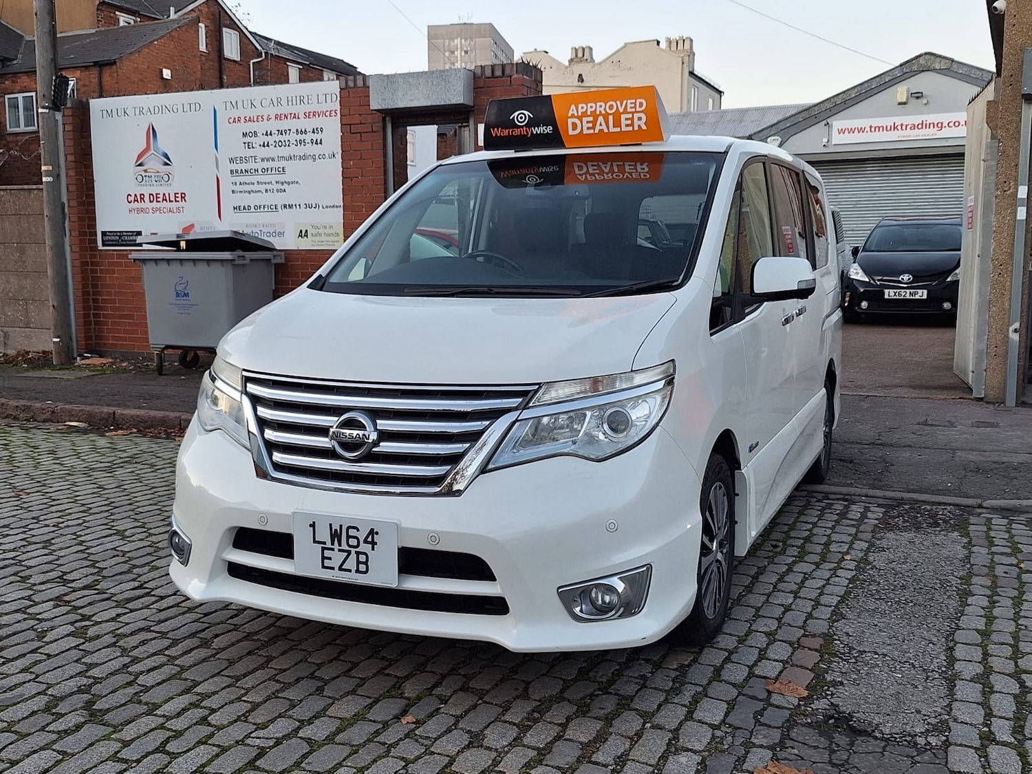 Used Nissan Serena 2014 for sale - 77094186: Photo 2