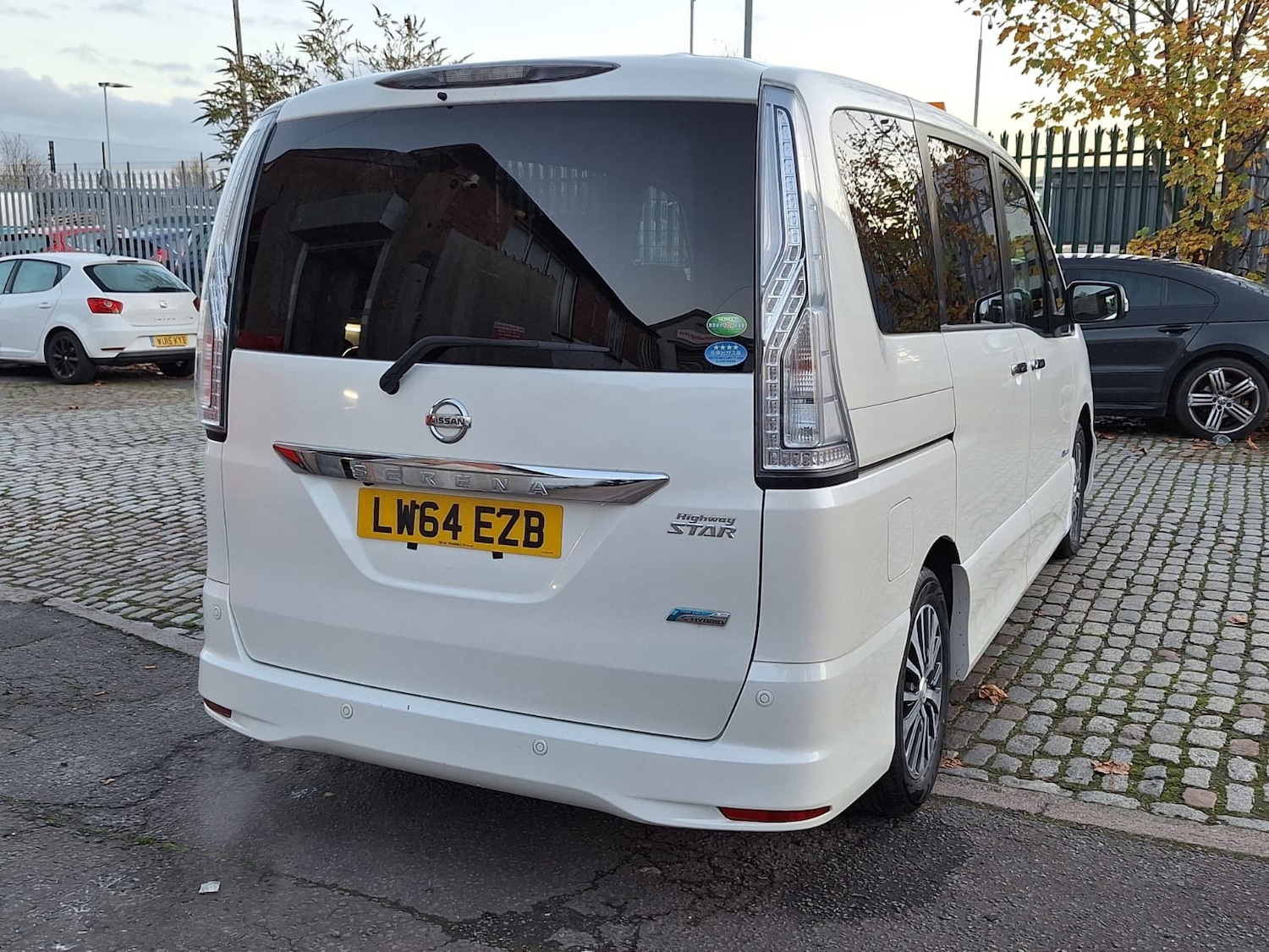 Used Nissan Serena 2014 for sale - 77094186: Photo 3