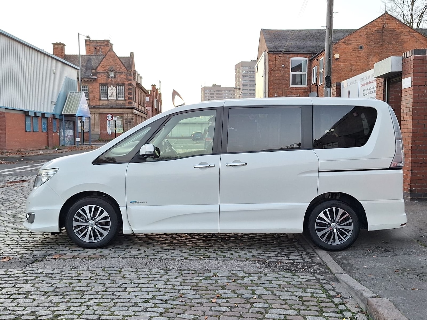 Used Nissan Serena 2014 for sale - 77094186: Photo 6