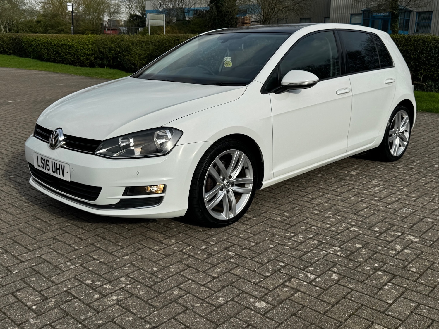 Used Volkswagen Golf 2016 for sale - 78121510: Photo 2